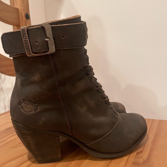 Harley-Davidson Women's Calkins
Fashion Boot SMOKE FUMEE SIZE-9 - Picture 7 of 12